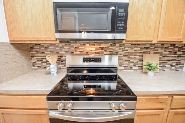 Photo - 8051 Bay Branch Dr
