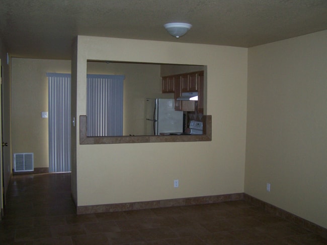 Photo - 454 Drake Ct