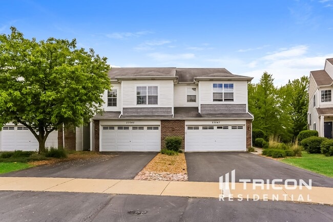 Building Photo - 23047 Ironwood Dr Rental