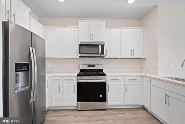 Building Photo - 344 Ensemble Wy