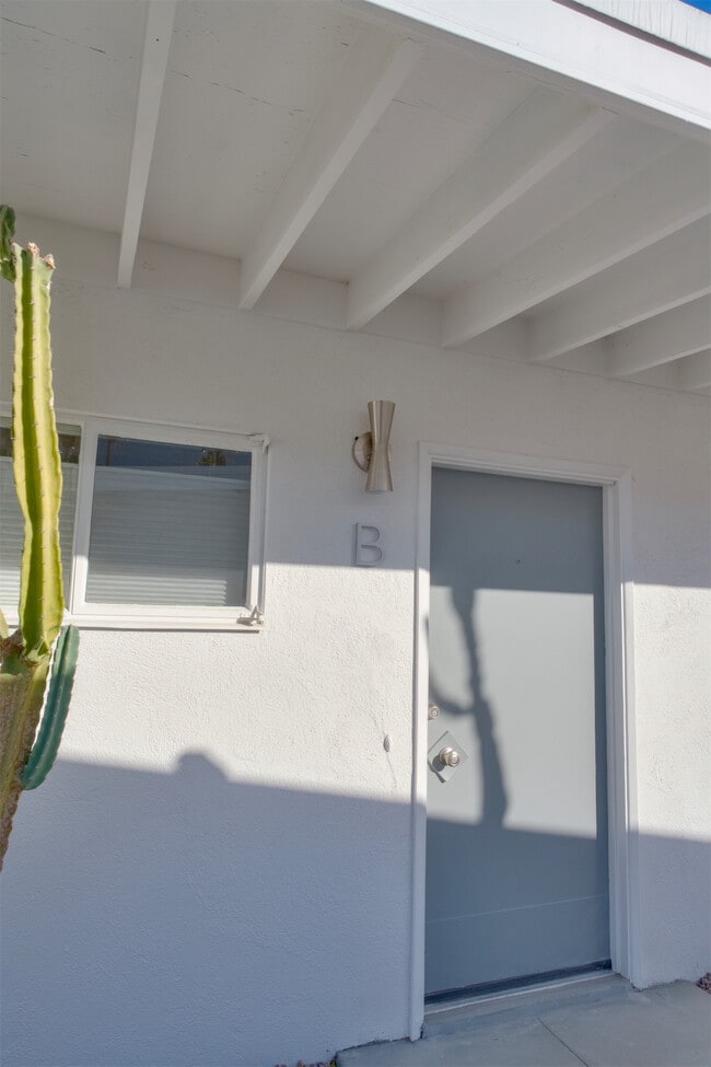 Photo - 975 E Camino Parocela