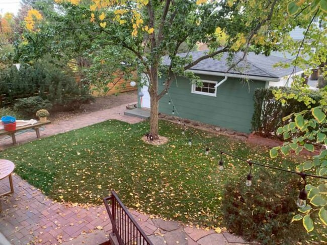 Photo - 2102 Mariposa Ave