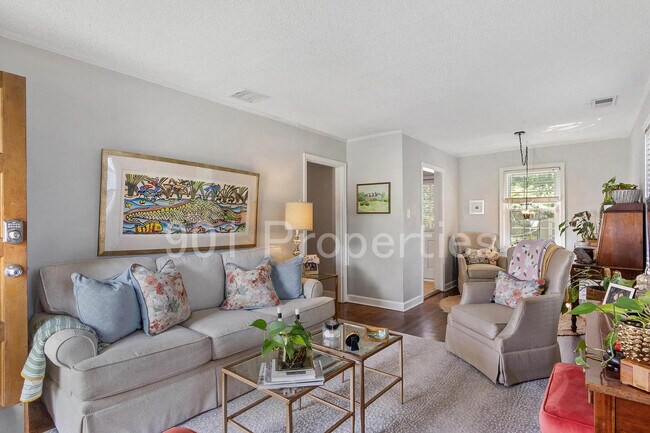 Photo - 499 Lytle St