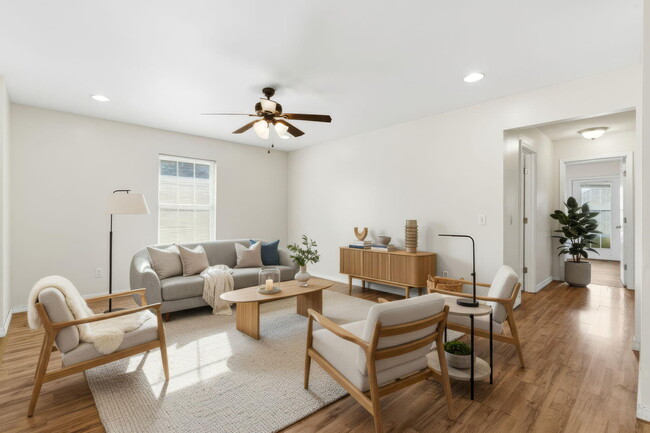 Photo - 1127 N Northwood Ave