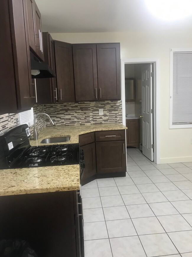 Photo - 20 Governor St Unit 2