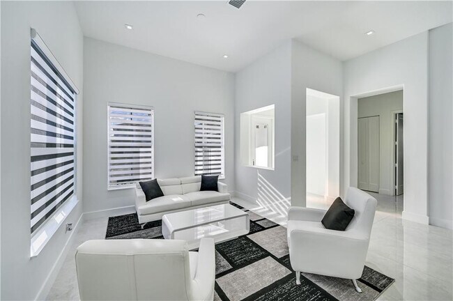 Photo - 4919 Frattina St.