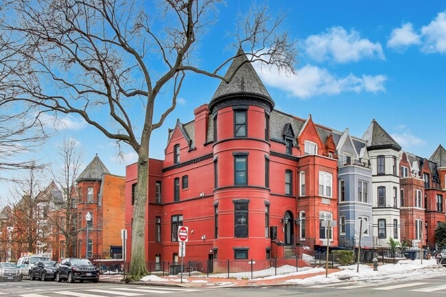 Building Photo - 500 M St NW Unit 3