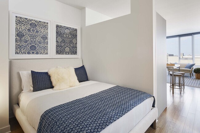 Photo - 701 S Wells St