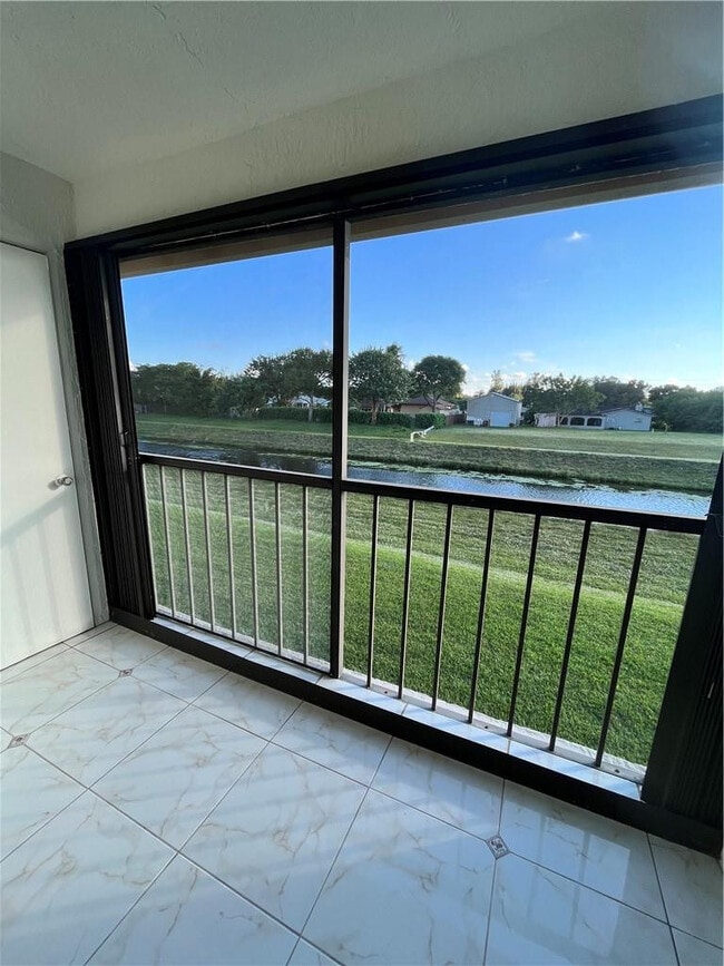 Photo - 9449 Boca Cove Cir Unidad 914