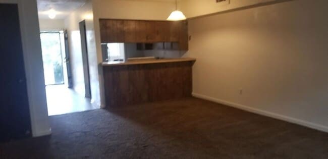 Photo - 1712 Sanford Dr