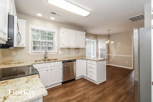 Photo - 4300 Kirkstone Dr