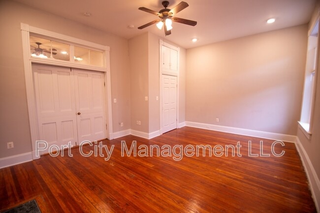 Photo - 2121 St Paul St