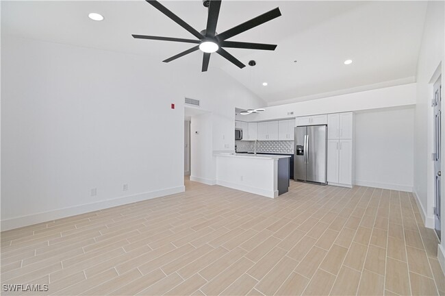 Building Photo - 13521 Eagle Ridge Dr Unit 136