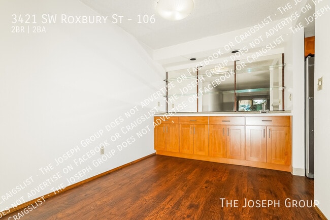 Photo - 3421 SW Roxbury St Unit 106