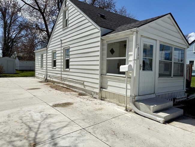 Photo - 18730 Meier St