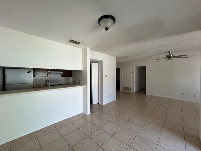 Photo - 100 Hillside Rd Unit 113