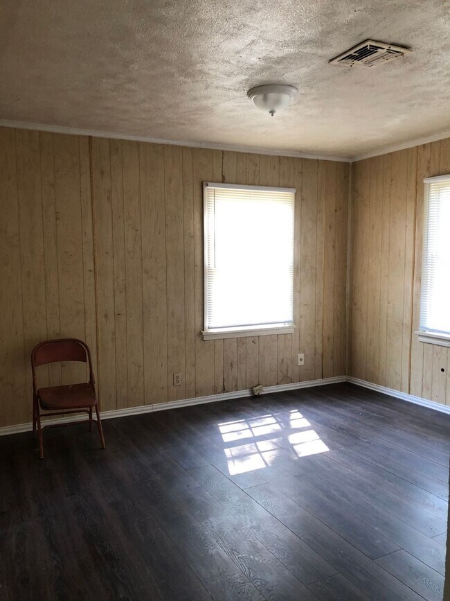 Photo - Section 8/Housing Voucher Accepted