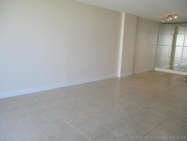 Photo - 2801 NE 183rd St Unit 1112w
