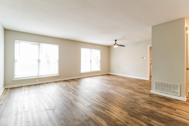 Photo - 62 Cliffwood Cir