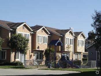 Building Photo - San Vicente Townhomes