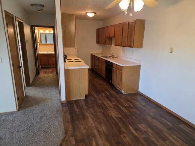 1112 Portland Dr
