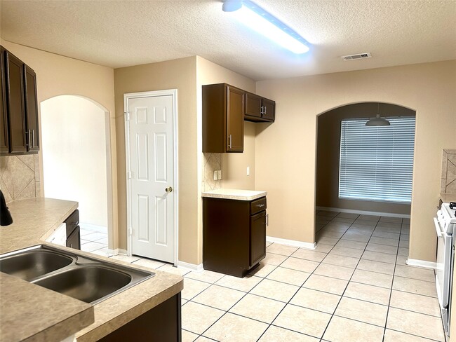 Photo - 19618 Lighthouse Scene Ln