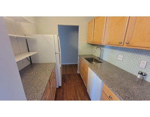 Photo - 1643 Cambridge St Unidad 77