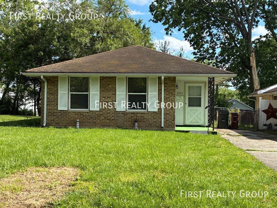Photo - 2322 Koehler Ave
