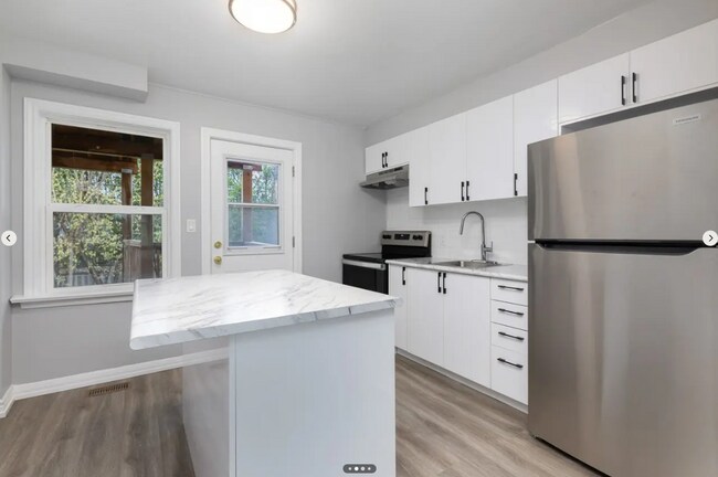 Photo - 1253 Clonsilla Ave Unit A