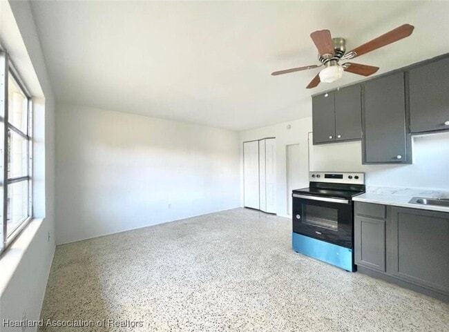 Photo - 227 S Orange St