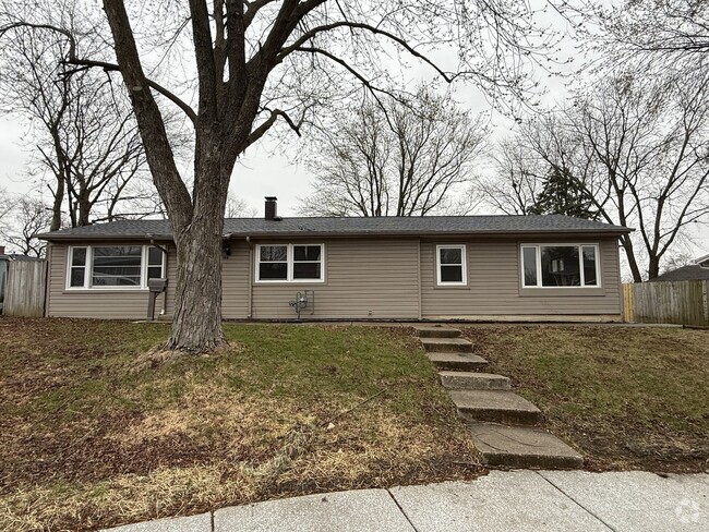 Building Photo - 408 Amarillo Ct Rental