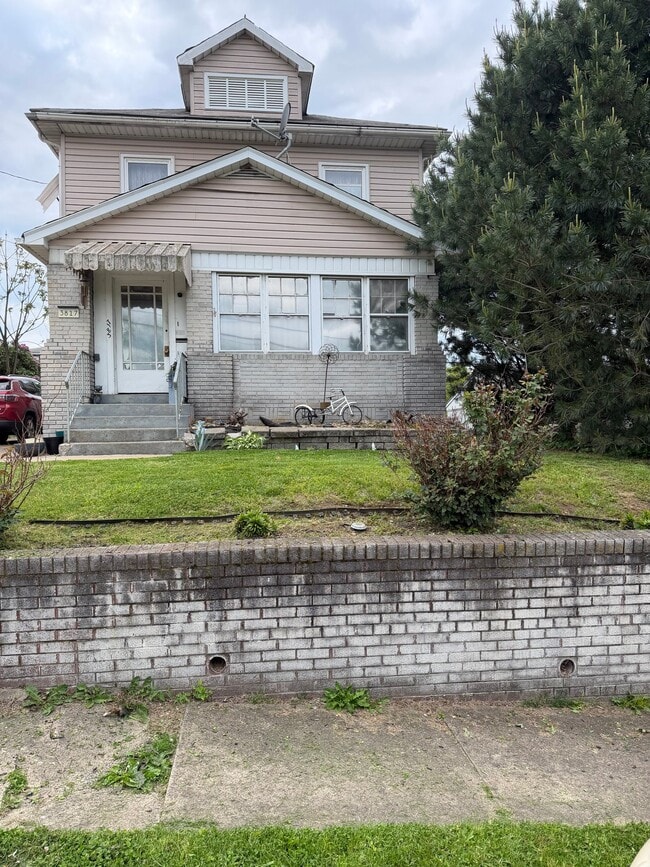 Building Photo - 3817 Marland Heights Rd