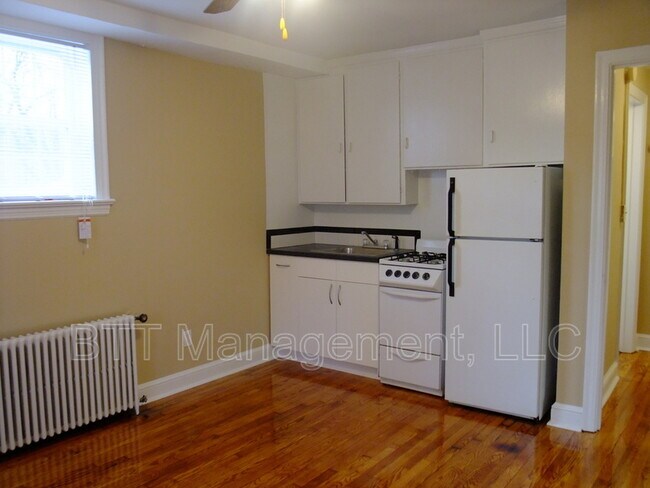 8401 Greenwood Ave Unit 1