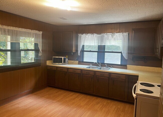 Photo - Yadkinville for rent!!