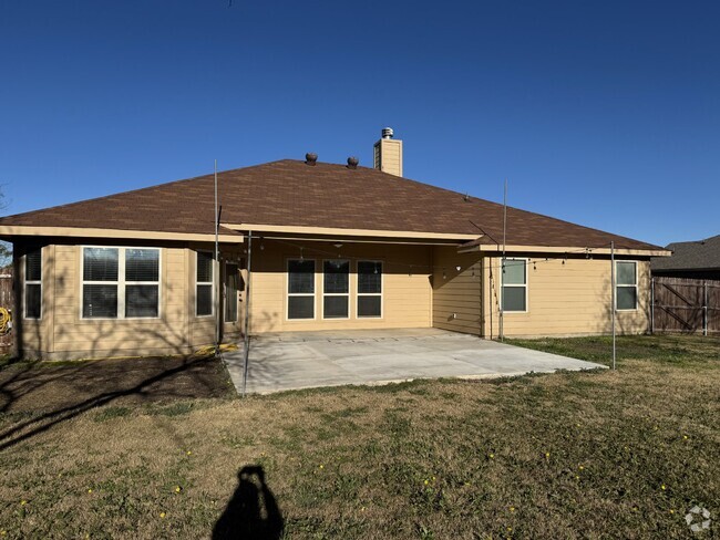 Building Photo - Wonderful 3 bedroom 2 bath in Lakewood Sub... Rental