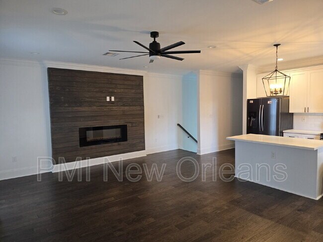 Photo - 2625 Banks St