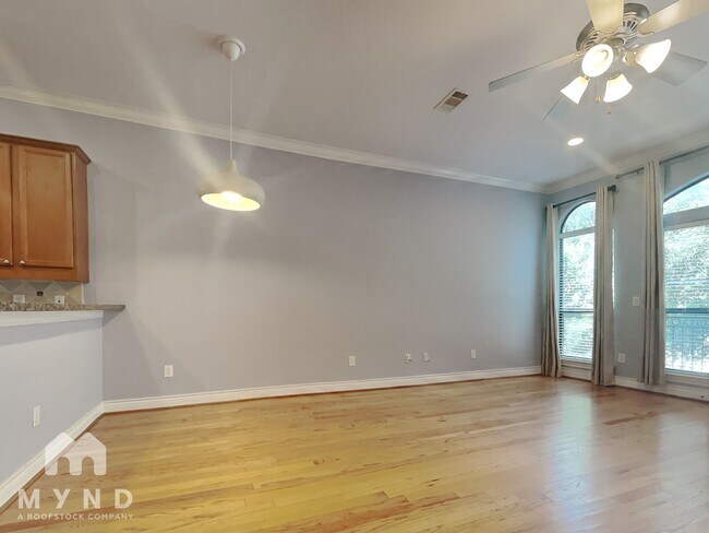 Photo - 1511 Paige St