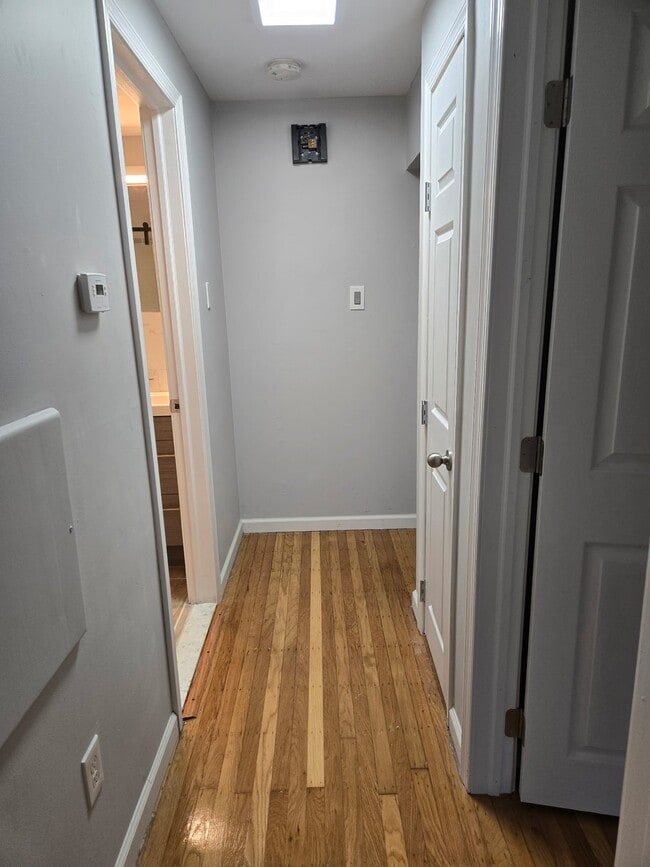Photo - 608 Yeadon Ave Unidad 2nd Floor