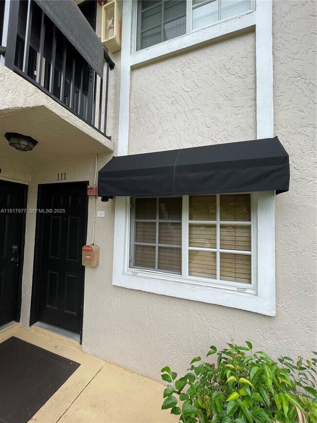 Photo - 4000 Crystal Lake Dr Unit 111