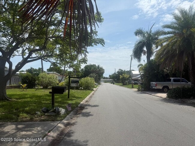 Photo - 329 W Arlington St House