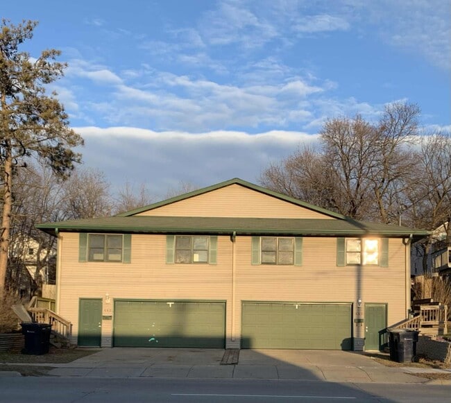 Building Photo - 442 N Parker Dr Rental