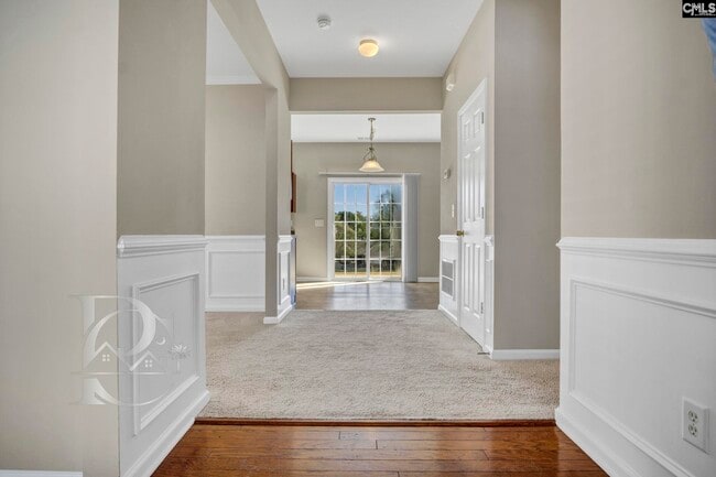 Photo - 211 Pinebluff Ct