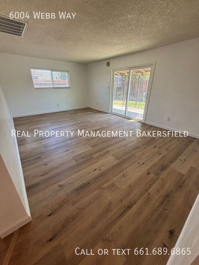 Photo - 6004 Webb Way