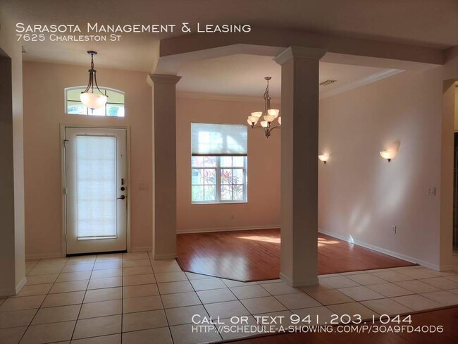 Photo - 7625 Charleston St