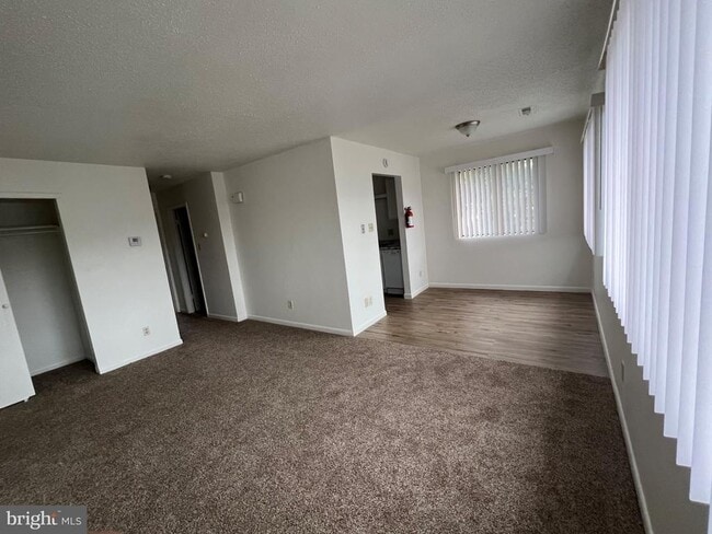 Photo - 610 Noahs Rd Unit 402