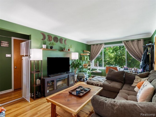 Photo - 1222 E Lincoln Ave Unit 4