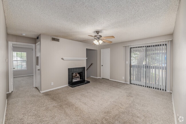 C1 2BR, 2BA - 950SF - Living Area