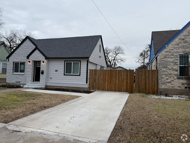 Building Photo - 1019 E Waco Ave Rental