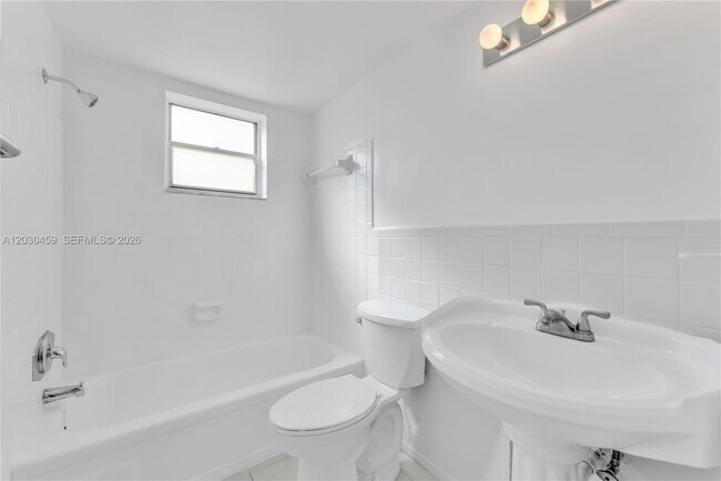 Photo - 2145 Pierce St Unit 305