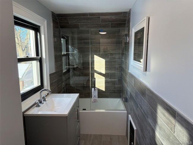 Photo - 61 Ridgewood Ave Unit 2